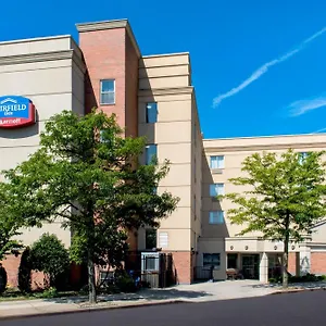 Hotel Fairfield By Marriott Laguardia Airport/flushing